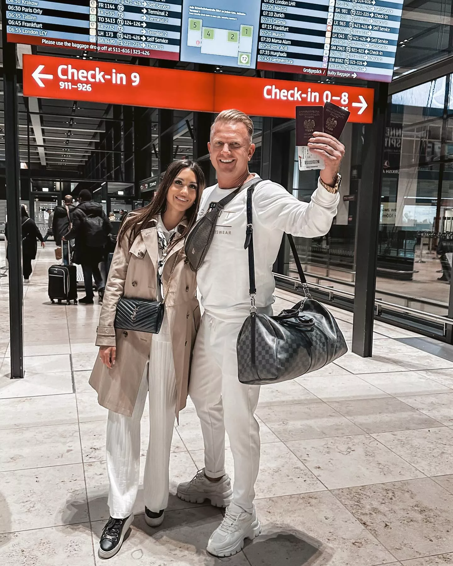 Bartek Padyasek DBomb przyłapany w niecodziennej sytuacji z Natalią Troczyńską! Gwiazdor disco polo rozgrzał tym internet! 